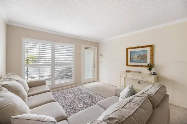 521 W VENICE AVE #17, Venice, FL 34285