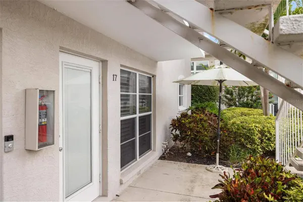 521 W VENICE AVE #17, Venice, FL 34285