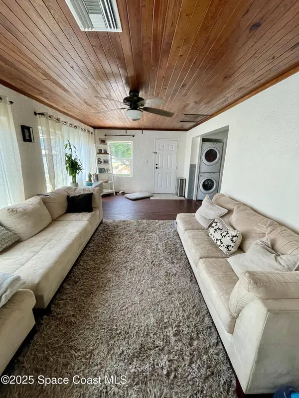 21 Vermont AVE, Rockledge, FL 32955