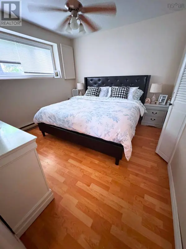 45 Florence Place Court, Lower Sackville, NS B4C3Z4