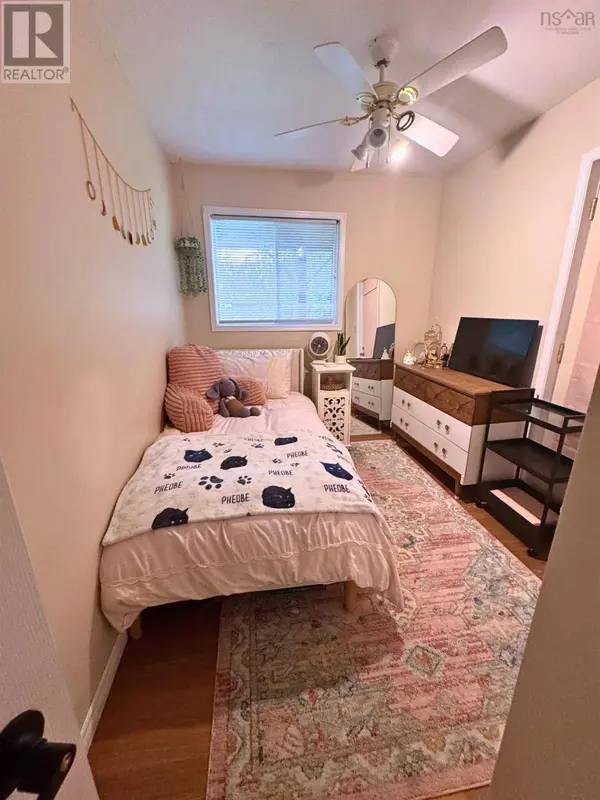 45 Florence Place Court, Lower Sackville, NS B4C3Z4