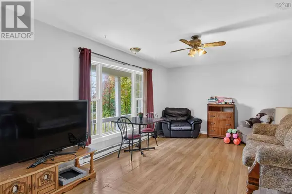 127 Highland Avenue, Wolfville, NS B4P1Z8