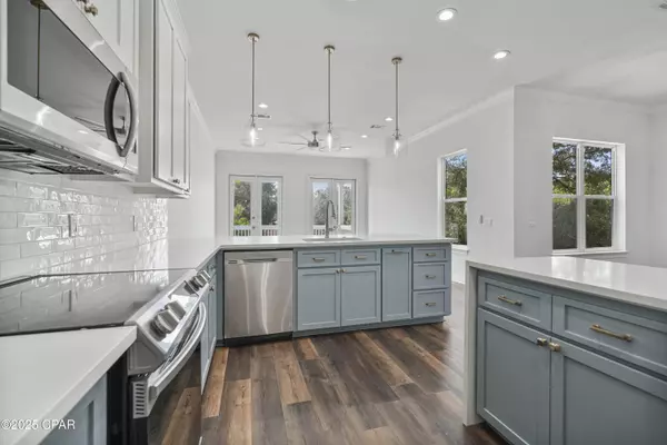 21811 Palm AVE, Panama City Beach, FL 32413