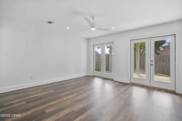 21811 Palm AVE, Panama City Beach, FL 32413