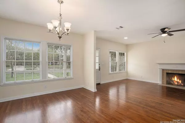 358 MEREDITH, San Antonio, TX 78228