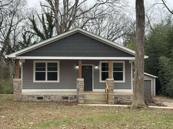 2408 Charlotte AVE, Chattanooga, TN 37415