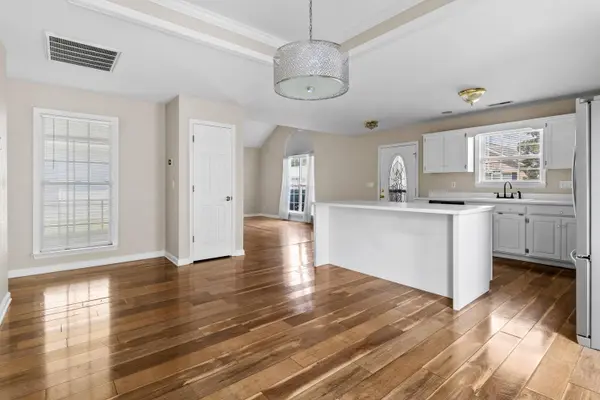 2059 Igou Crossing DR, Chattanooga, TN 37421