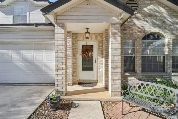 15727 Knollrun, San Antonio, TX 78247