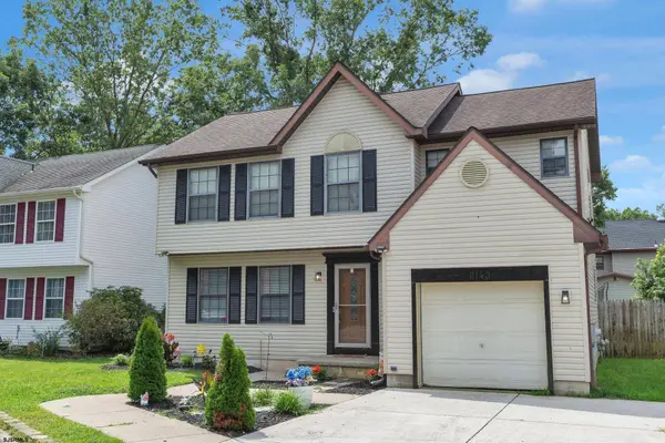 6140 Robin Dr Dr, Mays Landing, NJ 08330