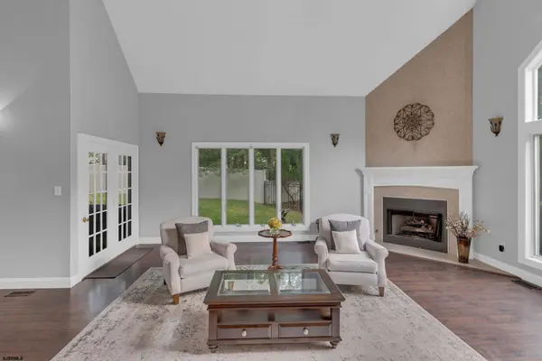 209 Shady Knoll Ln, Galloway Township, NJ 08205