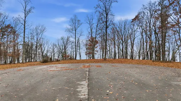 361 Volunteer ST, Jasper, TN 37347