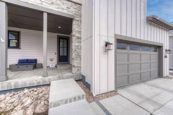 9147 Star Streak Cir, Littleton, CO 80125-1890