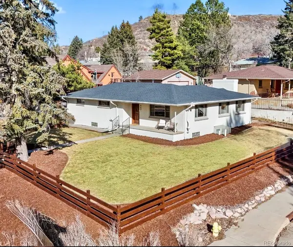 462 Anderson ST, Castle Rock, CO 80104