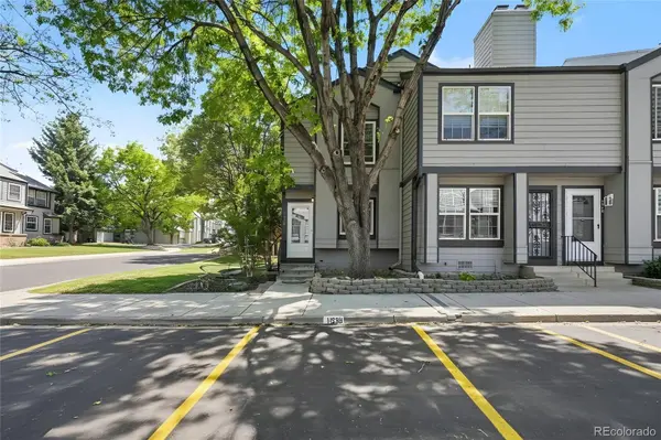 1936 Newland CT, Lakewood, CO 80214