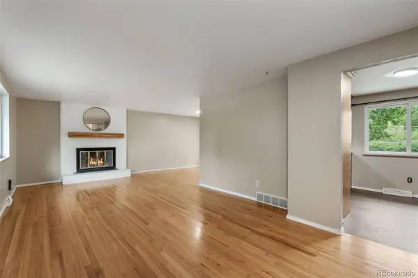 6128 S Madison CT, Littleton, CO 80121