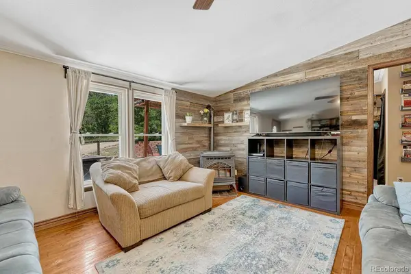 9306 S Curtis RD, Larkspur, CO 80118