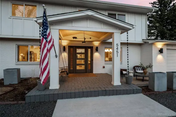 5451 W Rowland PL, Littleton, CO 80128
