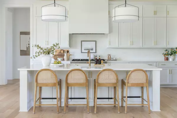 Building Wealth Through Real Estate: Strategies for Every Stage of Life