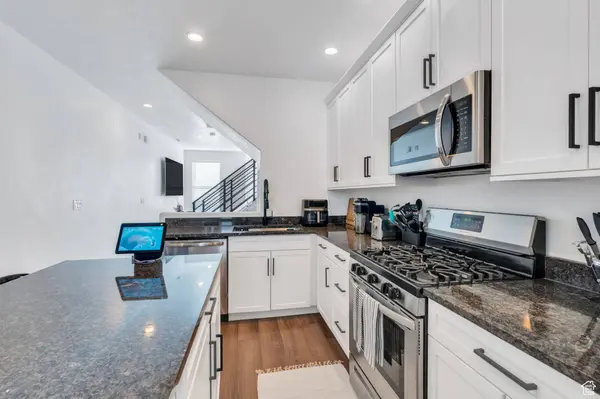 11201 S FREESTONE RD W #474, South Jordan, UT 84009
