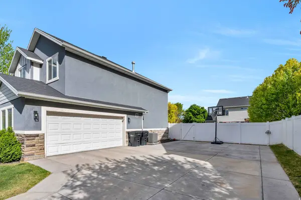 834 W 375 N, Springville, UT 84663