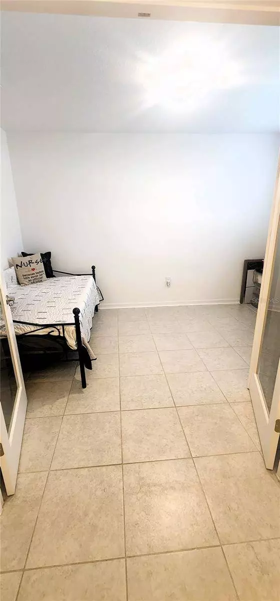 8 ROCKING LN, Palm Coast, FL 32164