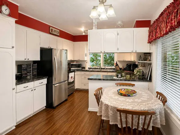 315 5th ave east, Loon Lake, SK S0M1L0