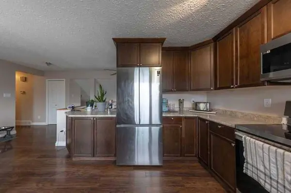 5103 27thy street, Lloydminster, AB T9V2L1