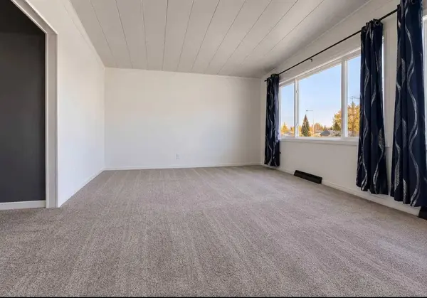 5308 57 Street #34, Lloydminster, AB T9V 2A3
