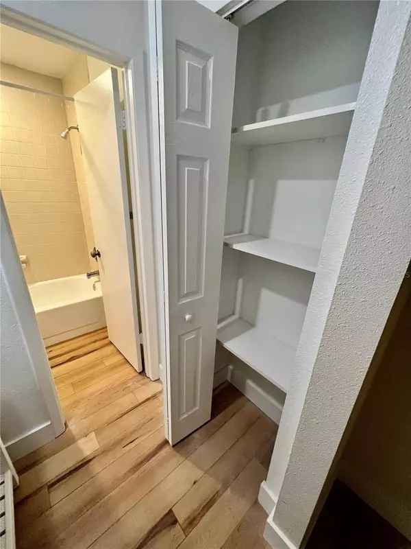 7201 DAIQUIRI LN, Tampa, FL 33634