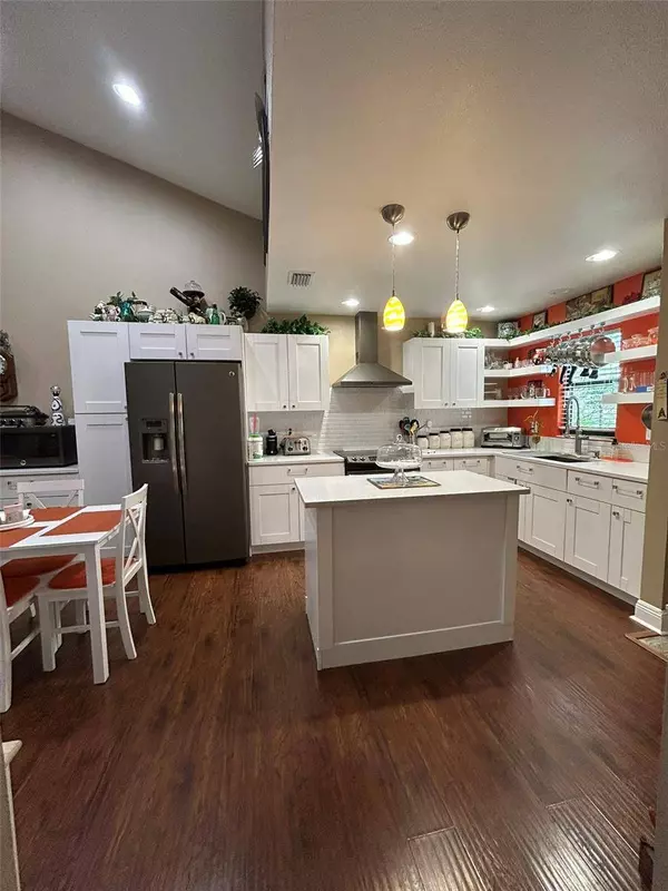 6206 PINA COLADA CT, Tampa, FL 33634