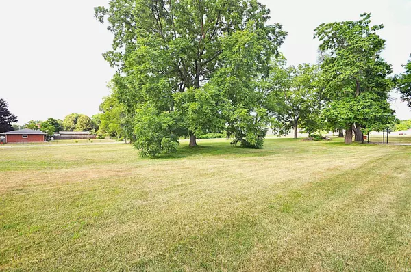 SE Vl Cor Lynn Street, Mishawaka, IN 46545