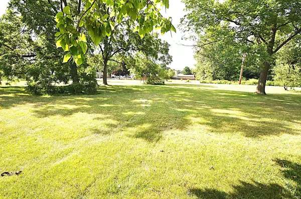 SE Vl Cor Lynn Street, Mishawaka, IN 46545