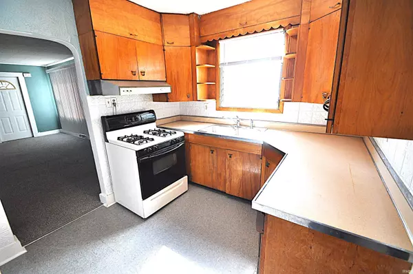 1524 E Jefferson Boulevard, Mishawaka, IN 46545