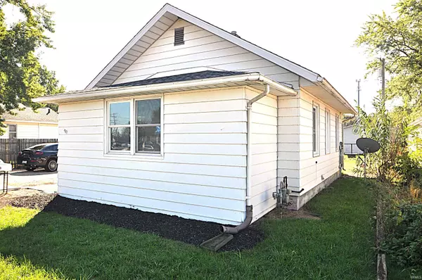 4207 Lincolnway E, Mishawaka, IN 46544-4020