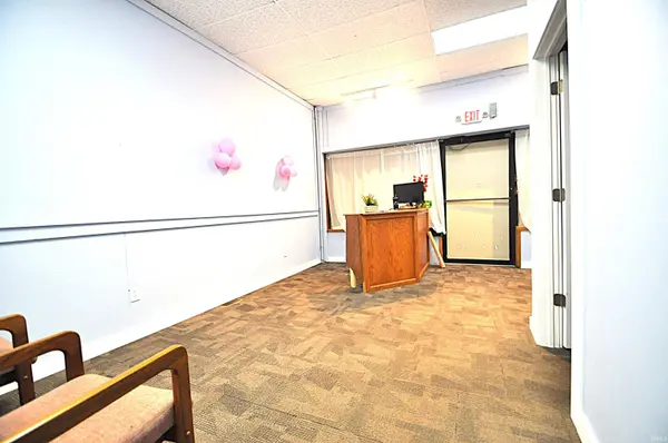 314 N Dixie Way, South Bend, IN 46637