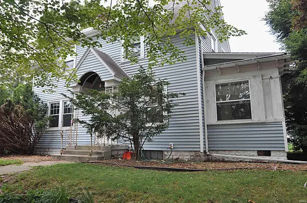1240 Altgeld Street, South Bend, IN 46614-1458
