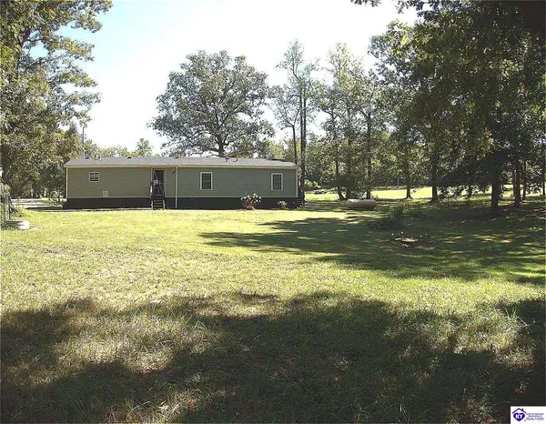 35 Oakland Drive, Leitchfield, KY 42754