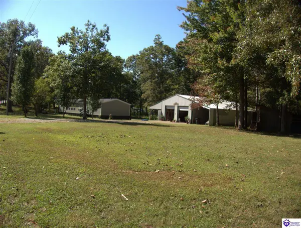 35 Oakland Drive, Leitchfield, KY 42754