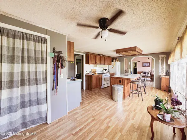 35 Oakland Dr, Leitchfield, KY 42754