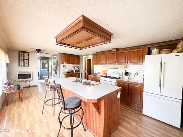 35 Oakland Dr, Leitchfield, KY 42754