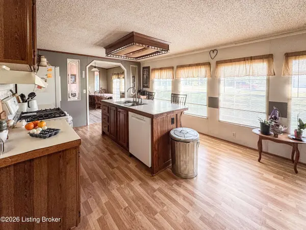 35 Oakland Dr, Leitchfield, KY 42754
