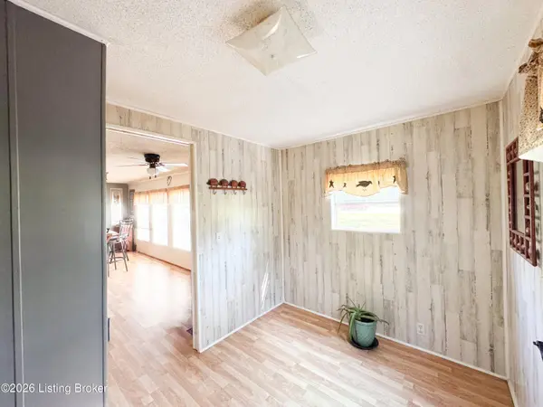 35 Oakland Dr, Leitchfield, KY 42754