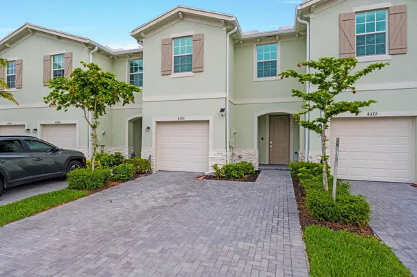 4370 Pond Lily LN, Lake Worth, FL 33467