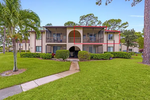 322 Knotty Pine CIR #D2, Greenacres, FL 33463