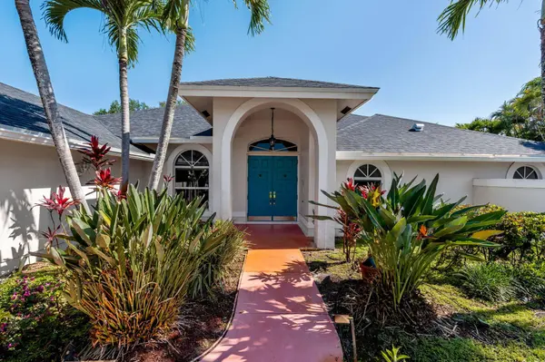 15495 Rolling Meadows CIR, Wellington, FL 33414