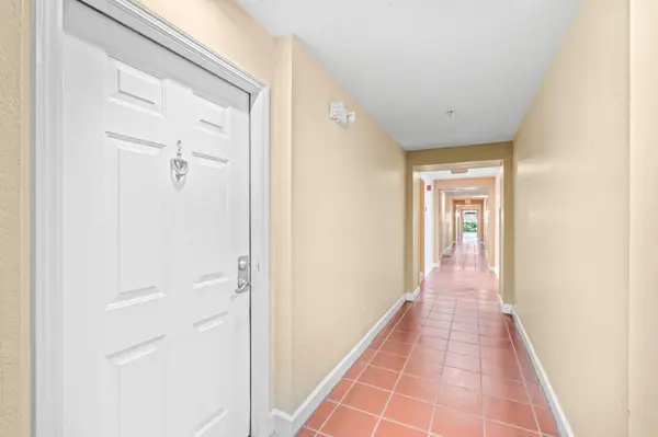 720 S Sapodilla AVE #106, West Palm Beach, FL 33401