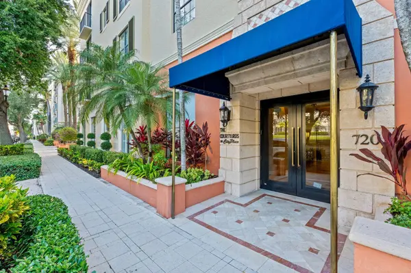 720 S Sapodilla AVE #106, West Palm Beach, FL 33401