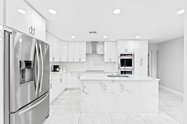 12293 Old Country RD S, Wellington, FL 33414