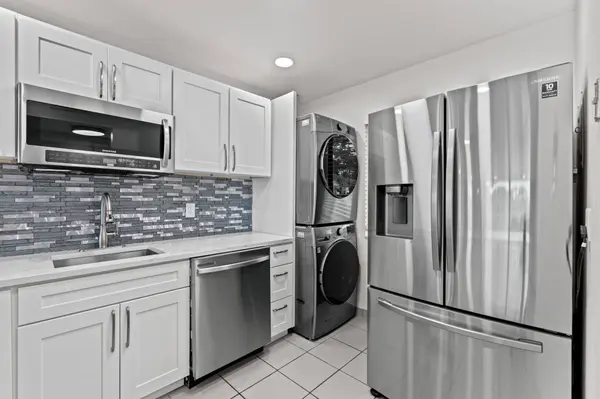4822 ESEDRA CT #106, Lake Worth, FL 33467