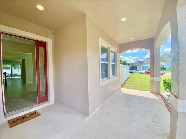 1015 GRAND HILLTOP DR, Apopka, FL 32703